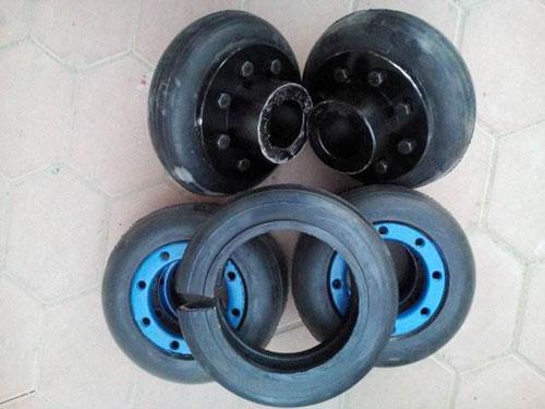 LLB冶(ye)金(jin)設備(bei)用(yong)輪(lun)胎式聯(lian)軸器