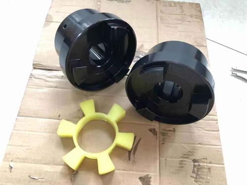 泵用三(san)爪聯(lian)軸(zhou)器