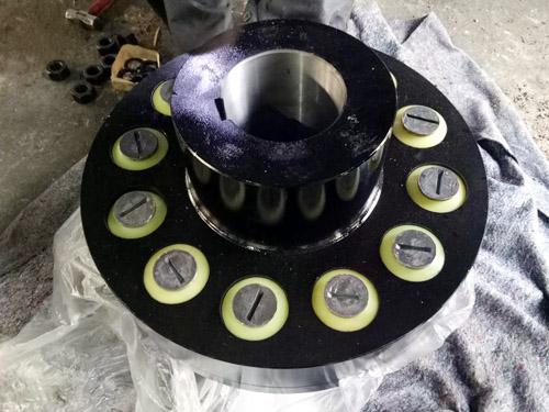 TL彈(dan)性(xing)套(tao)柱(zhu)銷聯(lian)軸(zhou)器