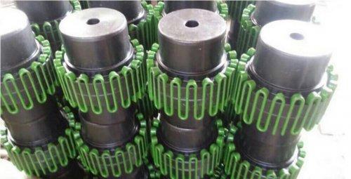 蛇形(xing)彈(dan)簧(huang)聯(lian)軸(zhou)器(qi)