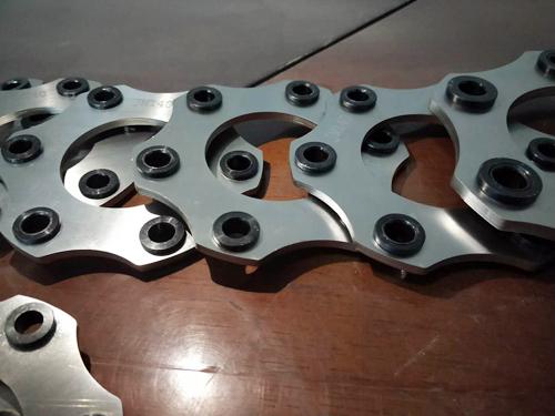 6孔(kong)圓弧(hu)聯軸器(qi)膜(mo)片