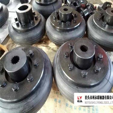 <b>輪(lun)胎式(shi)聯(lian)軸(zhou)器(qi)的結(jie)構(gou)特(te)點(dian)與性(xing)能(neng)</b>