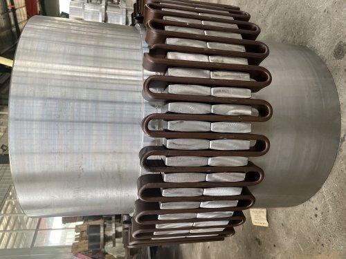 彈(dan)性聯(lian)軸(zhou)器：蛇形(xing)彈(dan)簧聯(lian)軸(zhou)器的特(te)性(xing)及(ji)優(you)點