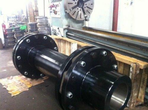 雙(shuang)膜(mo)片式(shi)聯軸(zhou)器(qi)與各(ge)種(zhong)不同(tong)主(zhu)機(ji)產品配套使用